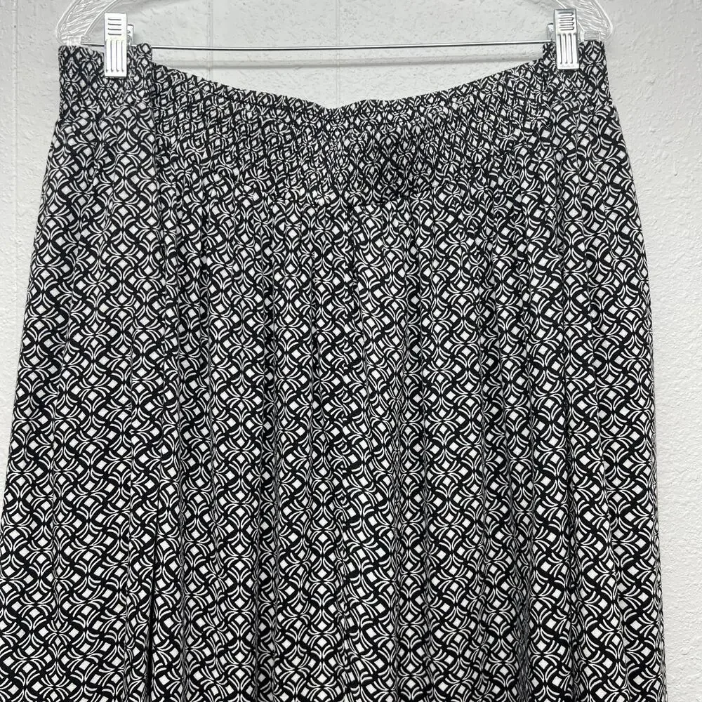 Croft & Barrow Pull On Women Skirt 3X Elastic Waist Side Pockets Casual Workwear
